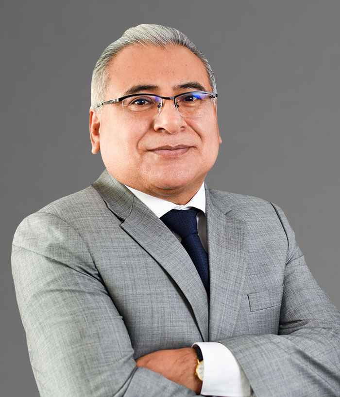 LIC. CESAR GONZALES AGREDA